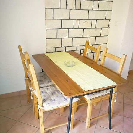 Family Friendly Apartments Island Rab Kampor Екстер'єр фото