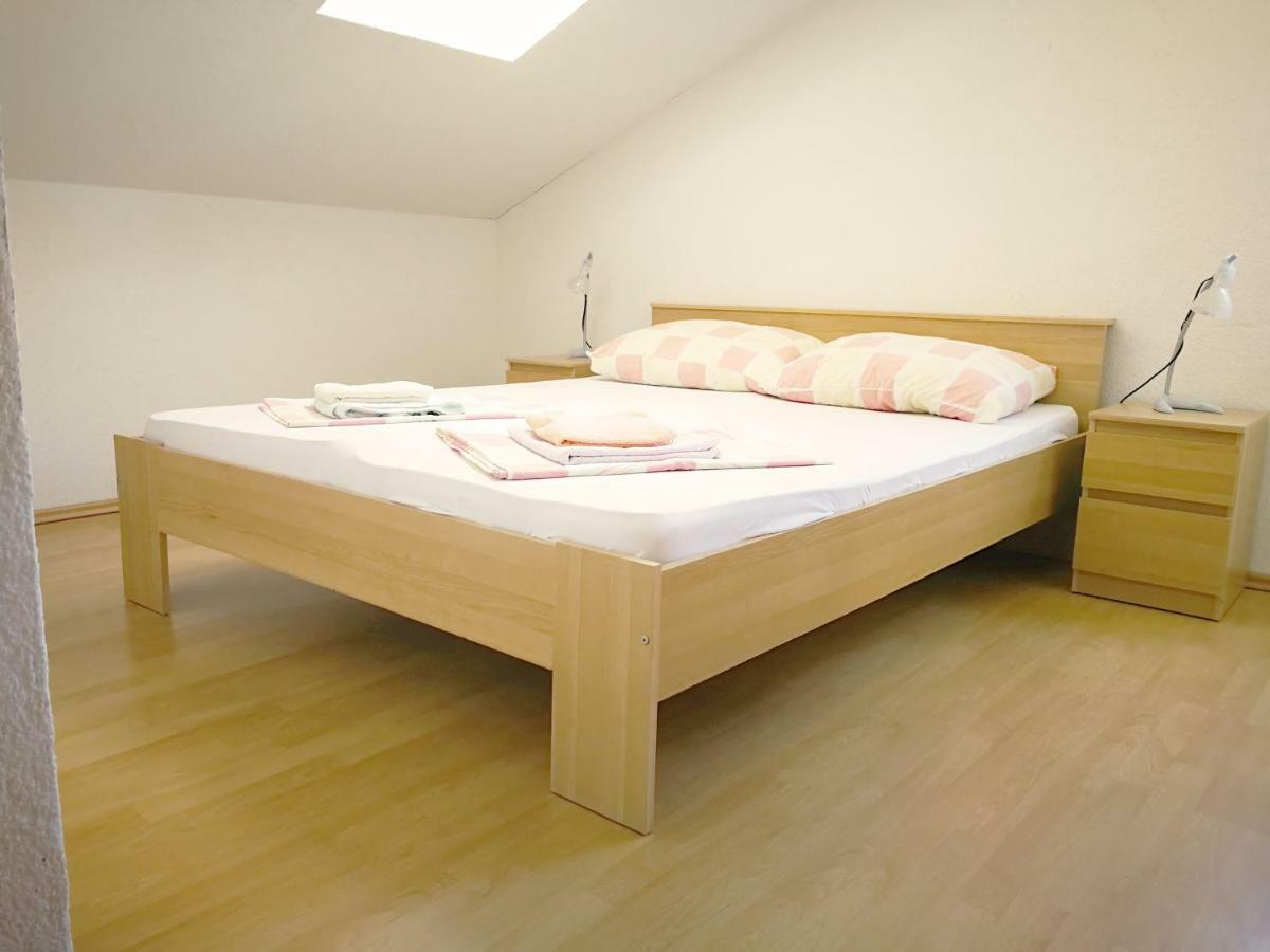 Family Friendly Apartments Island Rab Kampor Екстер'єр фото