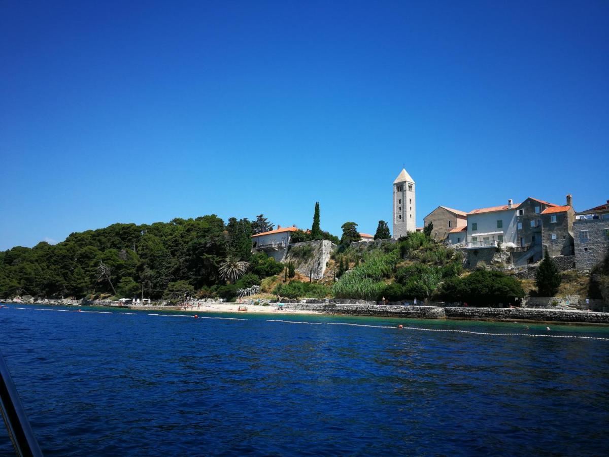 Family Friendly Apartments Island Rab Kampor Екстер'єр фото
